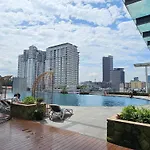 Deluxe Suite Dua Sentral